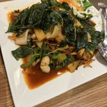 Thai Noon Restaurant - Spicy Seafood - Thai Near Me - Portland, Oregon