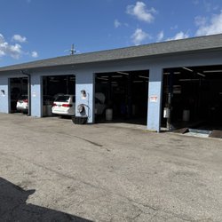 South Trail Tire & Auto Repair - Shop looking from right to left