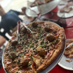 Wicked Pizza - Wicked pizza... damn good!