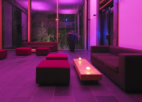 Riders Hotel by null