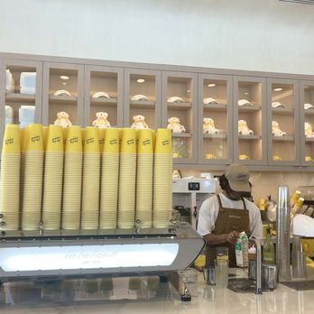 La La Land - Interior - Coffee & Tea Near Me - Houston, Texas La La Land - Interior - Coffee & Tea Near Me - Houston, Texas