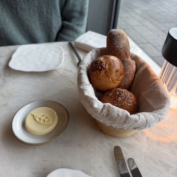 Le Jardinier - Complimentary bread - French Near Me - Houston, Texas Le Jardinier - Complimentary bread - French Near Me - Houston, Texas