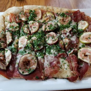 Joon Bar & Kitchen - Fig & prosciutto flatbread - Wine Bars Near Me - Provincetown, Massachusetts