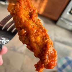 Tenth And Willow - Boneless Buffalo chicken