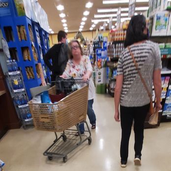 Safeway - Customer without a face mask - Grocery Near Me - Pollock Pines, California
