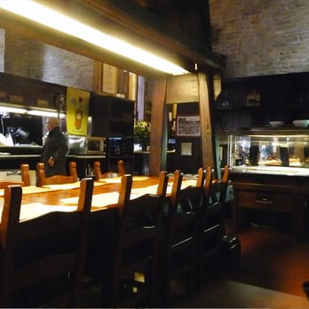 Enoteca Ca' de' Vén - Restaurant interior - Wine Bars Near Me - Ravenna, RA Enoteca Ca' de' Vén - Restaurant interior - Wine Bars Near Me - Ravenna, RA