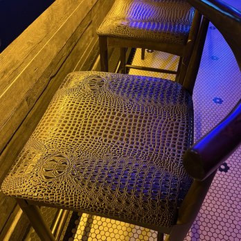 Jason Aldean’s Kitchen + Bar - Cool looking bar chairs - Bars Near Me - Las Vegas, Nevada Jason Aldean’s Kitchen + Bar - Cool looking bar chairs - Bars Near Me - Las Vegas, Nevada