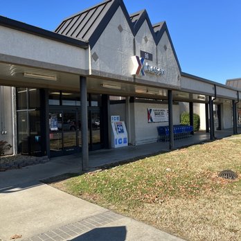 Class Six - Front of the Class VI - Beer, Wine & Spirits Near Me - Fort Campbell, Kentucky