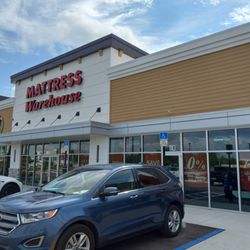Mattress Warehouse of Fort Myers - Top Golf Way