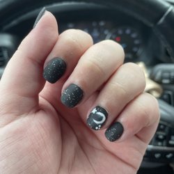 T & V Nail