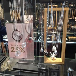 Pilgrim Flagship Store