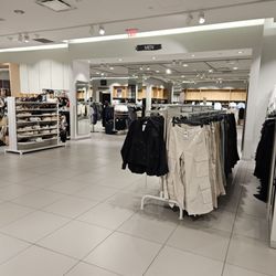 H&M - Men's area
