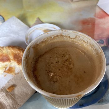 Harold's Coffee Lounge - Cuban cafe con leche - Coffee & Tea Near Me - West Palm Beach, Florida Harold's Coffee Lounge - Cuban cafe con leche - Coffee & Tea Near Me - West Palm Beach, Florida