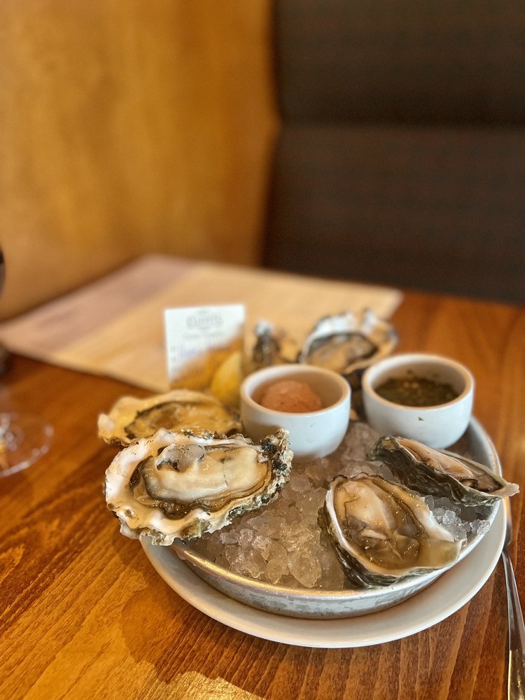 Elliott's Oyster House