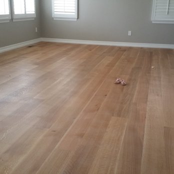 Country Plank - a living room with hardwood floors - Flooring Near Me Country Plank - a living room with hardwood floors - Flooring Near Me