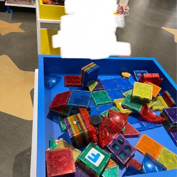 Toys R Us - Toy Stores Near Me - East Rutherford, New Jersey Toys R Us - Toy Stores Near Me - East Rutherford, New Jersey