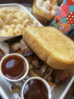 Regal Eagle Smokehouse: Craft Drafts & Barbecue by null