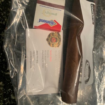 Lianos Dos Palmas Handmade Cigars - Torpedo hand rolled cigar - Tobacco Shops Near Me - Charleston, South Carolina
