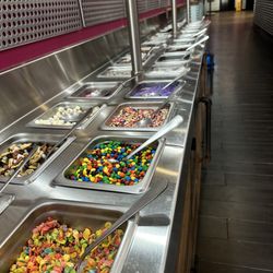 Forever Yogurt - Yogurt toppings