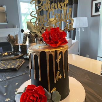 Valentina's Sweet Treats - Graduation Cake - Desserts Near Me Valentina's Sweet Treats - Graduation Cake - Desserts Near Me
