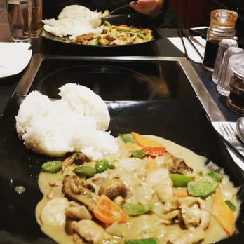 Korean Grill House - Green curry chicken. It's not found on their online menu. It's a separate print out they give you. - Korean Near Me - Toronto, Ontario Korean Grill House - Green curry chicken. It's not found on their online menu. It's a separate print out they give you. - Korean Near Me - Toronto, Ontario