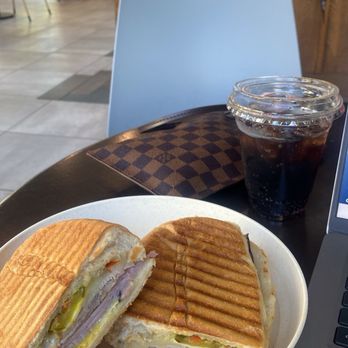 Bynx - Cuban panini - Coffee & Tea Near Me - Orlando, Florida Bynx - Cuban panini - Coffee & Tea Near Me - Orlando, Florida