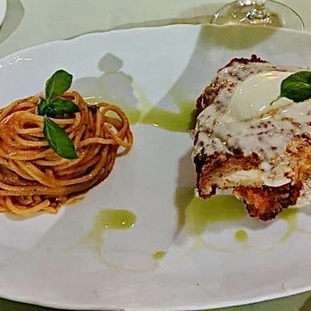 Polo Lounge - Chicken parm - New American Near Me - Beverly Hills, California Polo Lounge - Chicken parm - New American Near Me - Beverly Hills, California