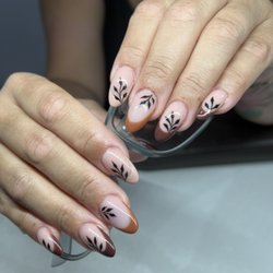 Sunny Nails & Spa