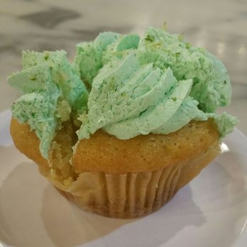 Molly's Cupcakes - Key lime - Desserts Near Me - Chicago, Illinois Molly's Cupcakes - Key lime - Desserts Near Me - Chicago, Illinois