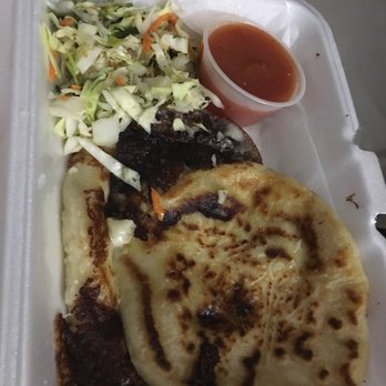 La Metapaneca Grill - Pupusas de queso - Salvadoran Near Me - Revere, Massachusetts La Metapaneca Grill - Pupusas de queso - Salvadoran Near Me - Revere, Massachusetts