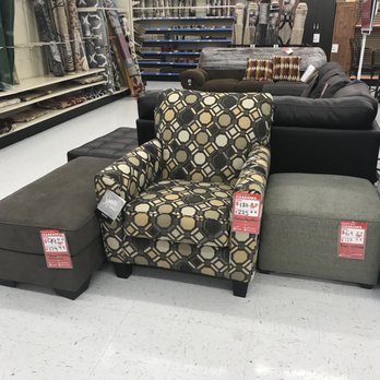 Big Lots - Discount Store Near Me - Capitol Heights, Maryland