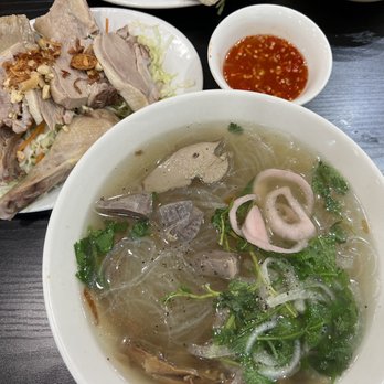 Bun Vit Thanh Da - Miến Vịt (bean thread noodles with duck and ginger fish sauce) - Vietnamese Near Me - Westminster, California
