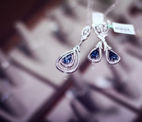 Chaplin's Jewelry by null