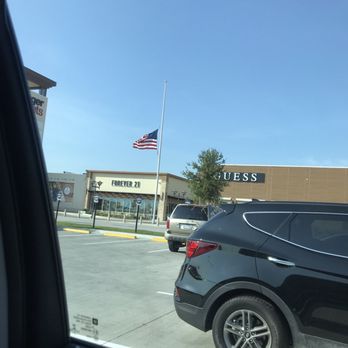 Tanger Outlets Fort Worth - Outlet Stores Near Me - Fort Worth, Texas