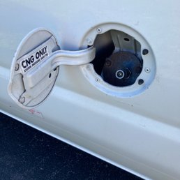 Does that look like it takes Flex E85? Does that look like it takes Flex E85?