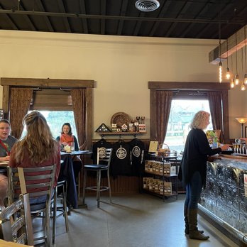 Trail Distilling - Distilleries Near Me - Oregon City, Oregon