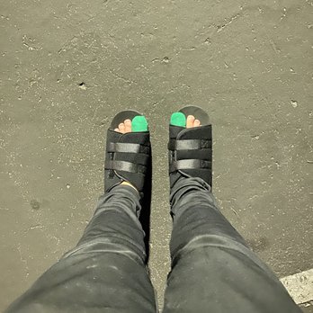 My Foot Clinic - My special shoes and my bandaged toes! - Sports Medicine Near Me - Rancho Cucamonga, California My Foot Clinic - My special shoes and my bandaged toes! - Sports Medicine Near Me - Rancho Cucamonga, California