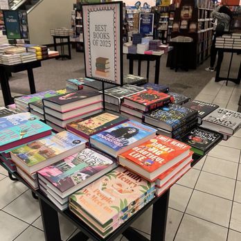 Barnes & Noble - Bookstores Near Me - Torrance, California