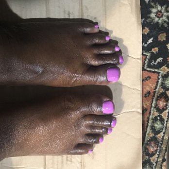 Modern Nails - Cheyenne is a Awesome Pedicurist and Manicurist. She gives great feet massages,this is a great time for gift certificates for Christmas - Nail Salons Near Me - Beaufort, South Carolina
