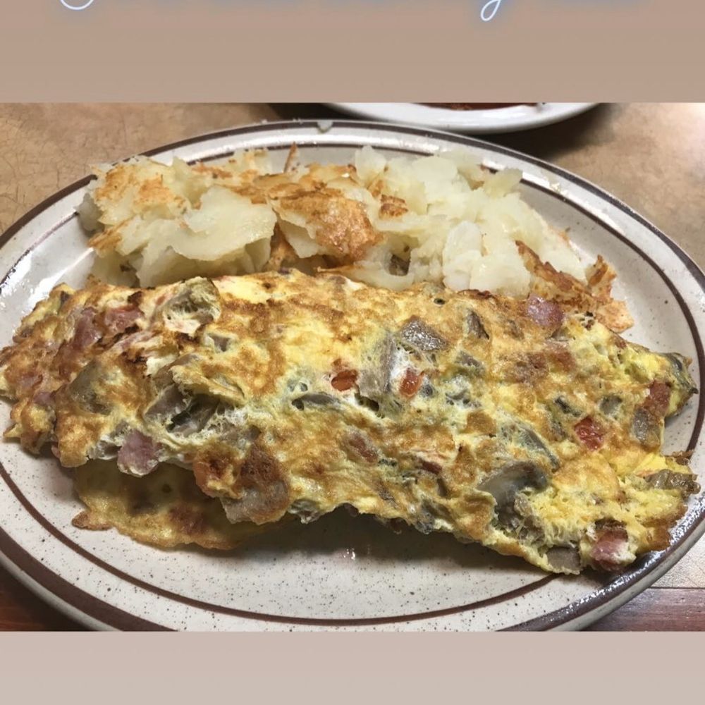 Sero's Family Restaurant - Omelette with fried potatoes - Italian Near Me - Indianapolis, Indiana Sero's Family Restaurant - Omelette with fried potatoes - Italian Near Me - Indianapolis, Indiana