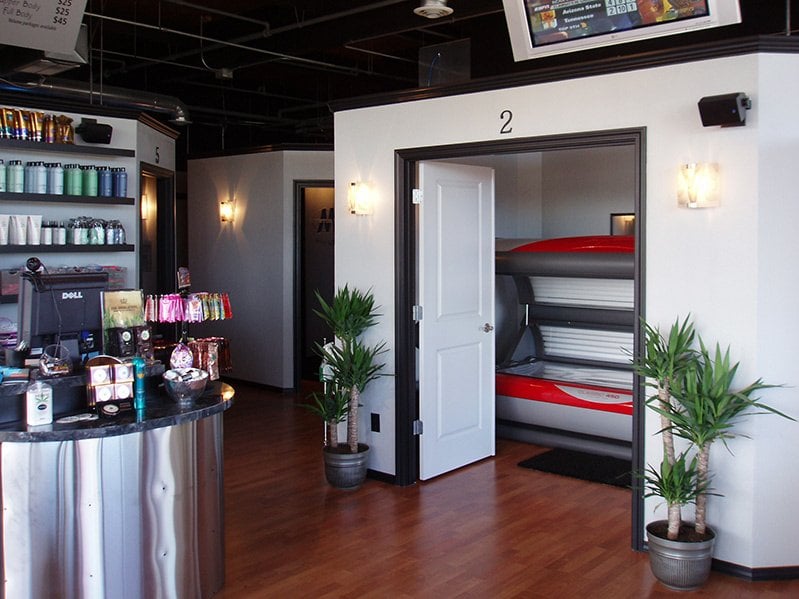 TAN REPUBLIC SALEM MARKET SQUARE Updated September 2024 1677 Hawthorne Ave NE, Salem