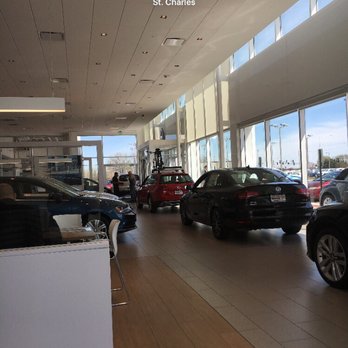 Fox Valley Volkswagen St. Charles - Car Dealers Near Me - St Charles, Illinois