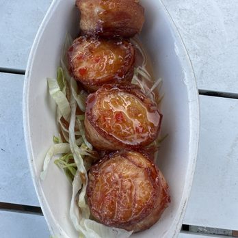 Snappers Oceanfront Restaurant & Bar - Applewood-Smoked Bacon Wrapped Scallops - Seafood Near Me - Key Largo, Florida
