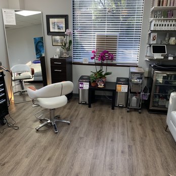 Kevin Cross - Hair Stylists Near Me - Charlotte, North Carolina Kevin Cross - Hair Stylists Near Me - Charlotte, North Carolina