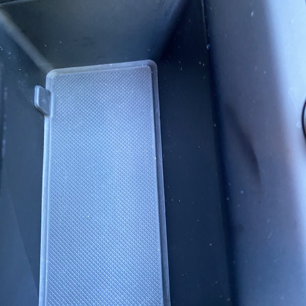 Green Phantom Eco Detailing - The smudge mark was there before dropping off. So was my car detailed or even wiped down!? - Car Wash Near Me - Orlando, Florida