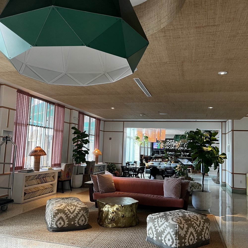 Kimpton Surfcomber Hotel - Lobby - Hotels Near Me - Miami Beach, Florida Kimpton Surfcomber Hotel - Lobby - Hotels Near Me - Miami Beach, Florida