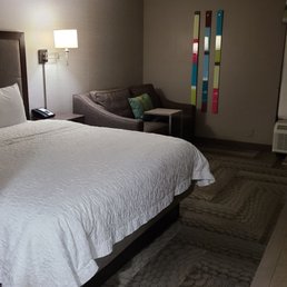 Comfy beds, clean rooms, areas to relax or work and nice bathrooms. Comfy beds, clean rooms, areas to relax or work and nice bathrooms.