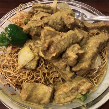 Mui Garden Restaurant - Curry Beef Brisket Chow Mein - Malaysian Near Me - Richmond, British Columbia