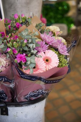 Viviano Flower Shop, 20087 Mack Ave, Grosse Pointe, MI 48236