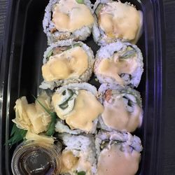 Late Night Thai & Sushi - Typhoon Maki(6)